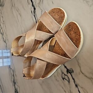 Adrienne Vittadini sandals